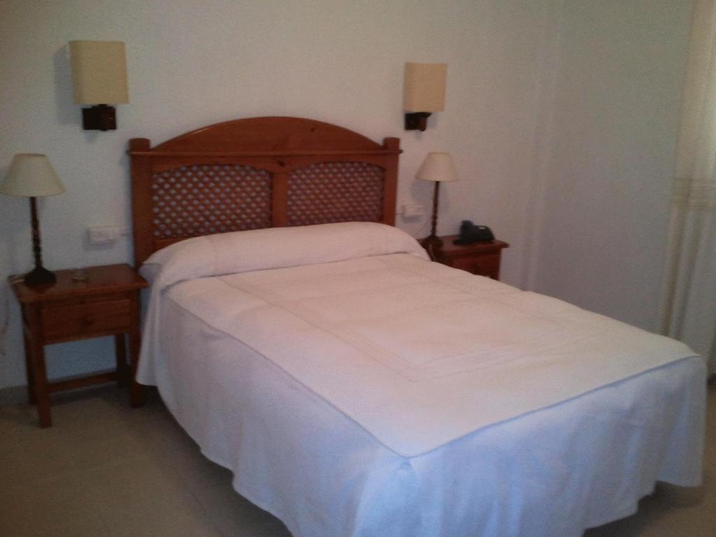 Hotel Castillo De Montemayor Room photo